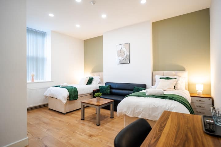 Suite Junior-sdb Privée-supérieure-ground Floor - Burnley