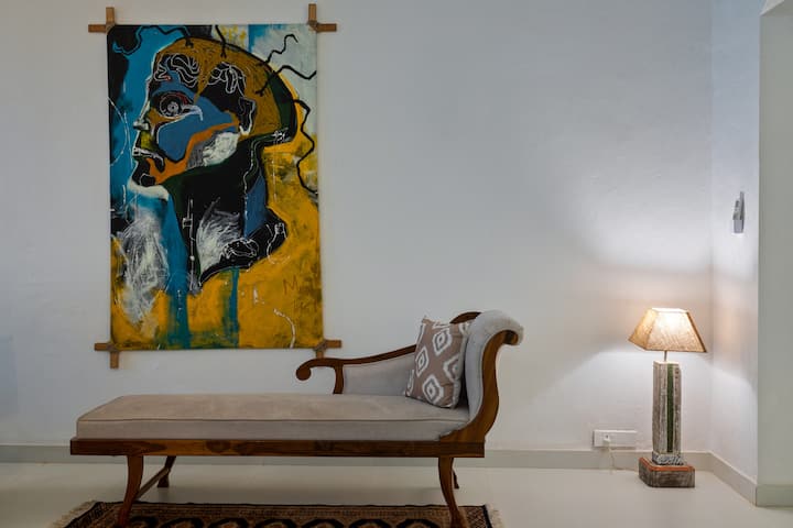 Living room image 3