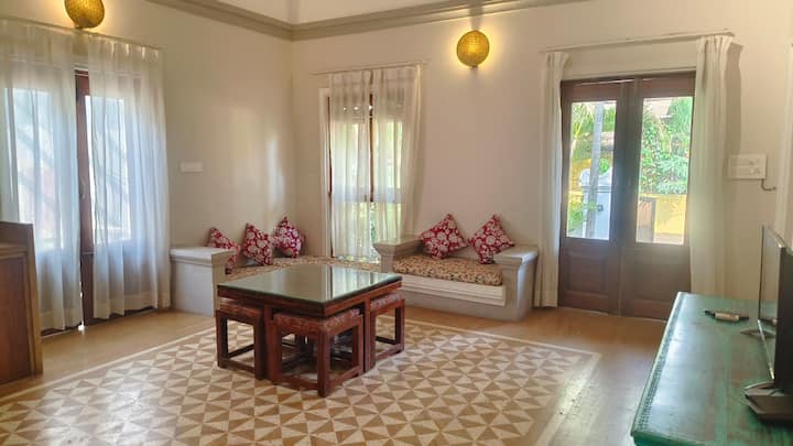Living room image 1