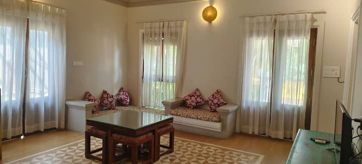 Living room image 2