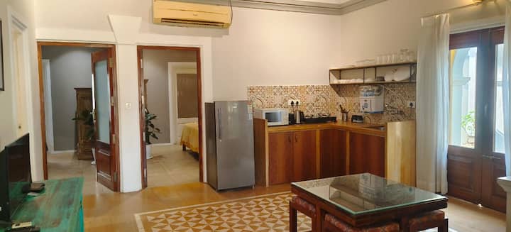 Kitchenette image 2