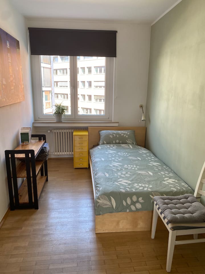 Gäste Zimmer Direkt Am Friesenplatz. - Colonia