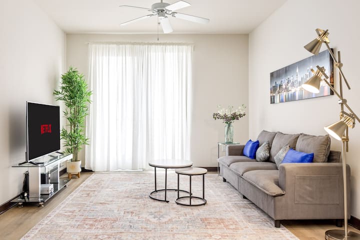 Cozy 1bd W/pool & Parking - Hollywood Relax - Hollywood, CA