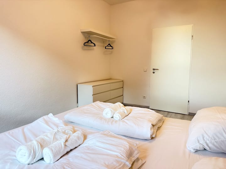 Holiday Flat Gemütlich Für 2 Gäste In Düsseldorf - Düsseldorf