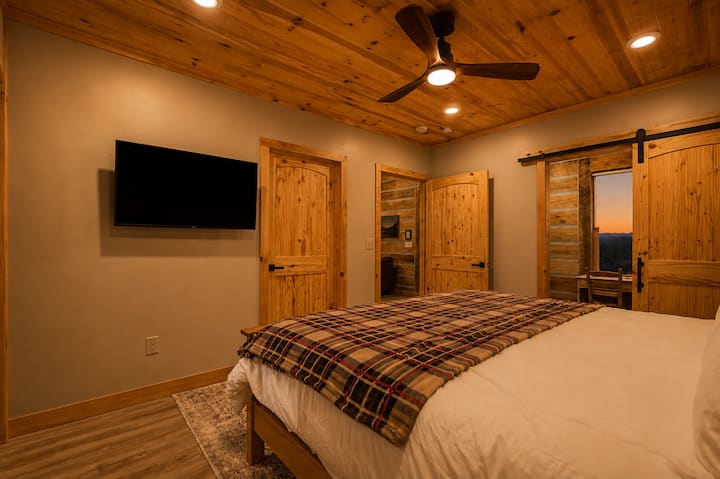 Bright, Inviting Bedroom