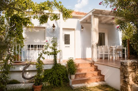 VILLA KONSTANTINIDI