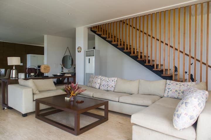 Living room image 5