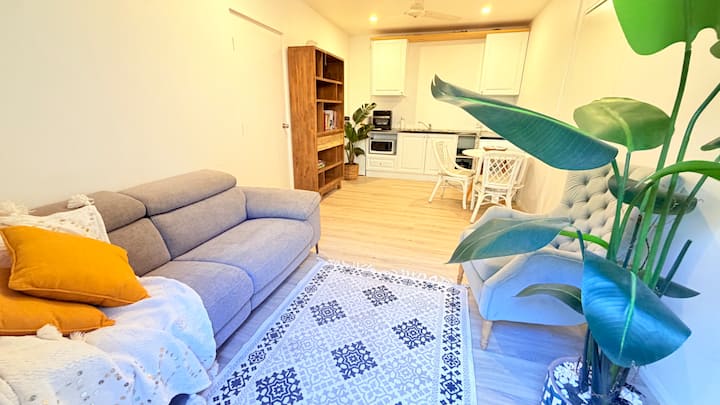 Suttons Beach Cosy One Bedroom Airconditioned - Redcliffe