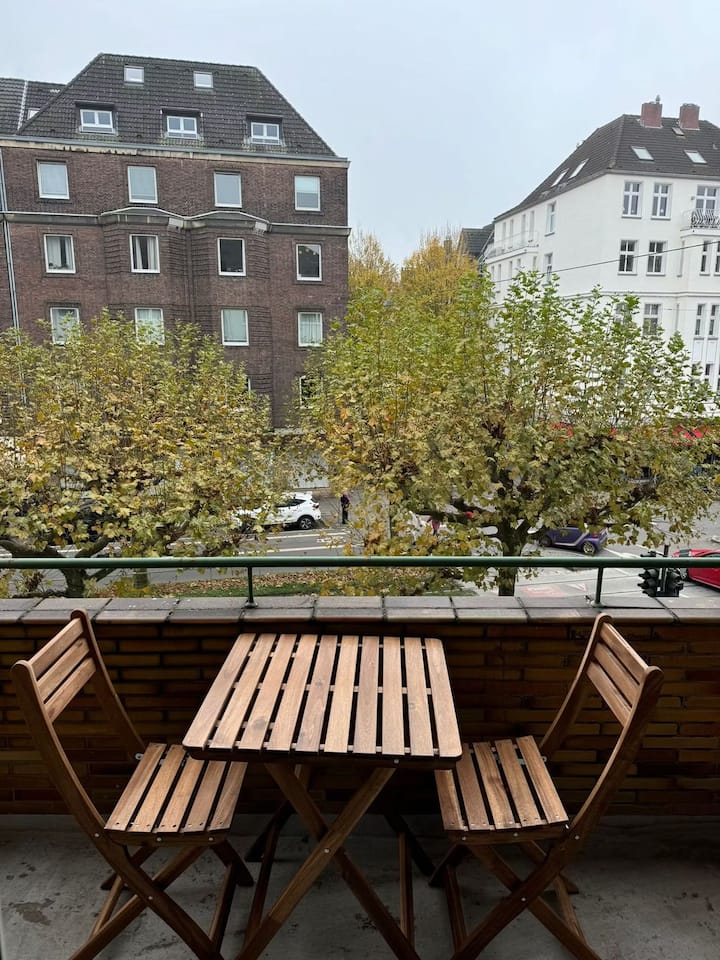 Fancy 4 Bedroom Flat In Düsseldorf Oberkassel - Düsseldorf