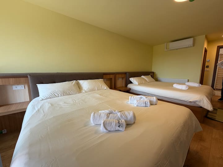 Alparti Mini Hotel | Family Room | Bled Lake - Bled