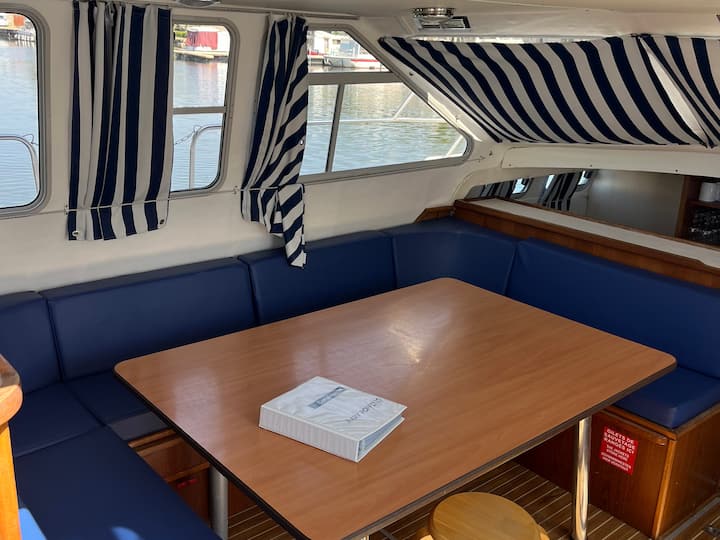 Séjour Sur Bateau à Quai - 12 Pers. - Gueugnon