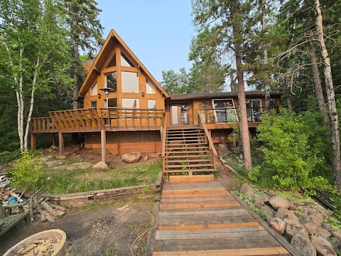 Beautiful Lake of the Woods Getaway