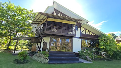 Punta Dolores Beach House with Spacious Frontage