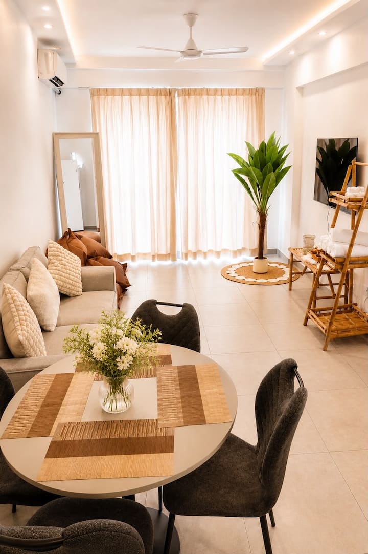Laz 3 Br City & Seaview Apartment - Maldives