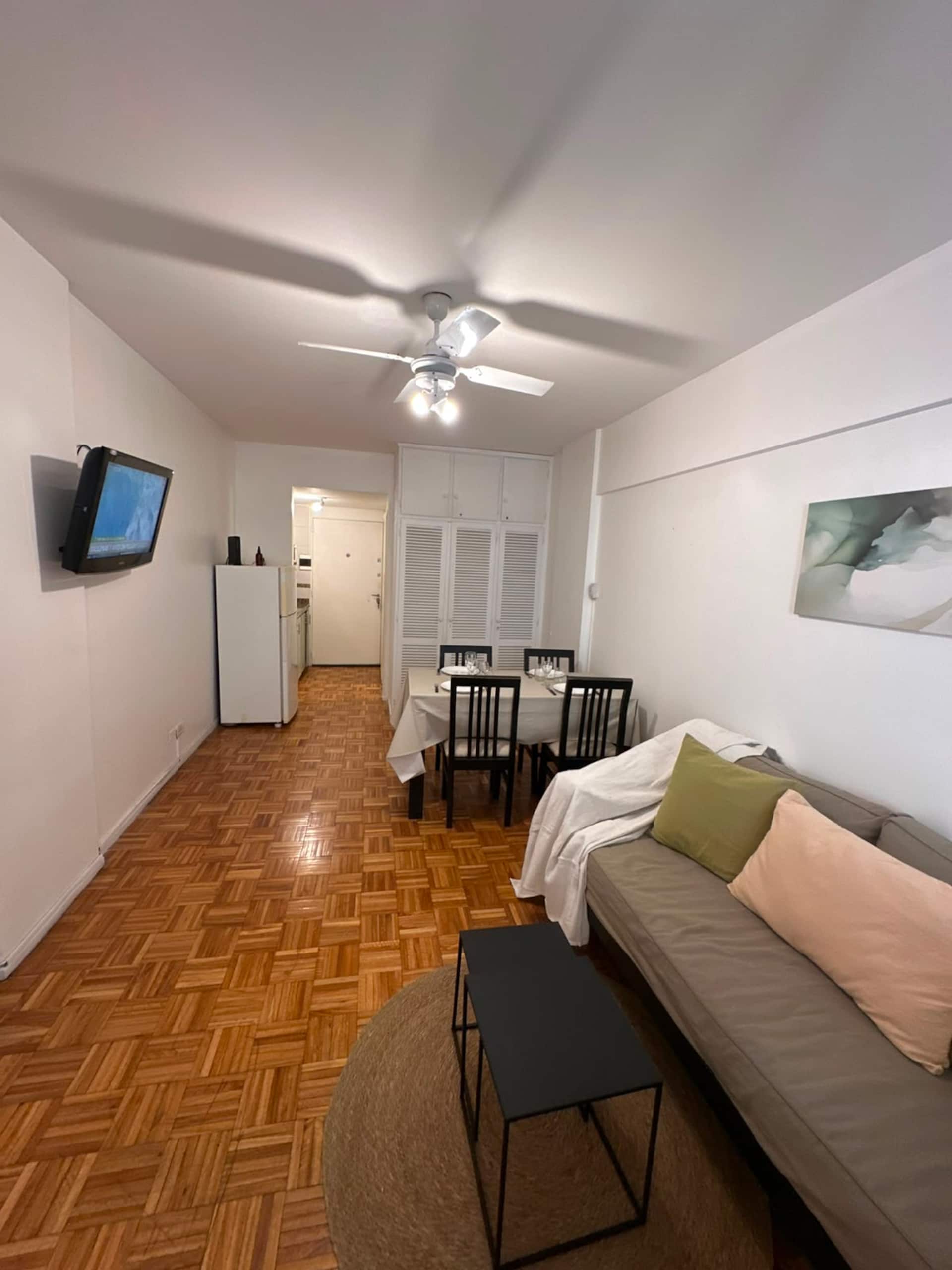 Apartment with balcony and AC