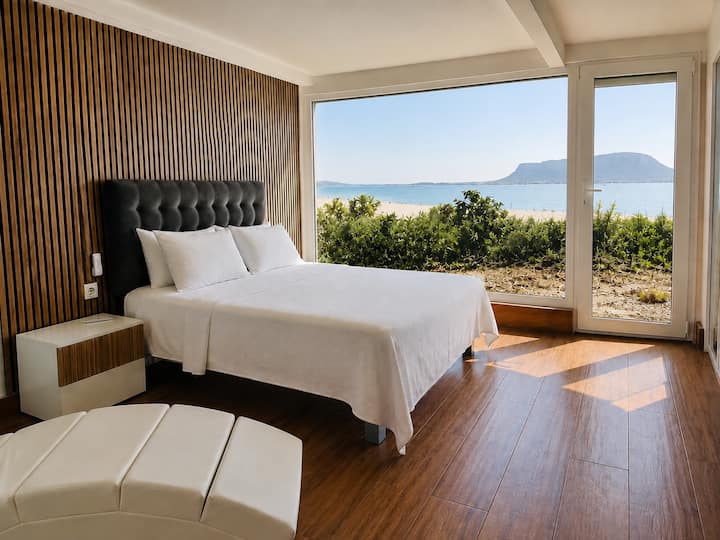 Casa De Campo Con Espectaculares Vistas Al Mar - Algeciras