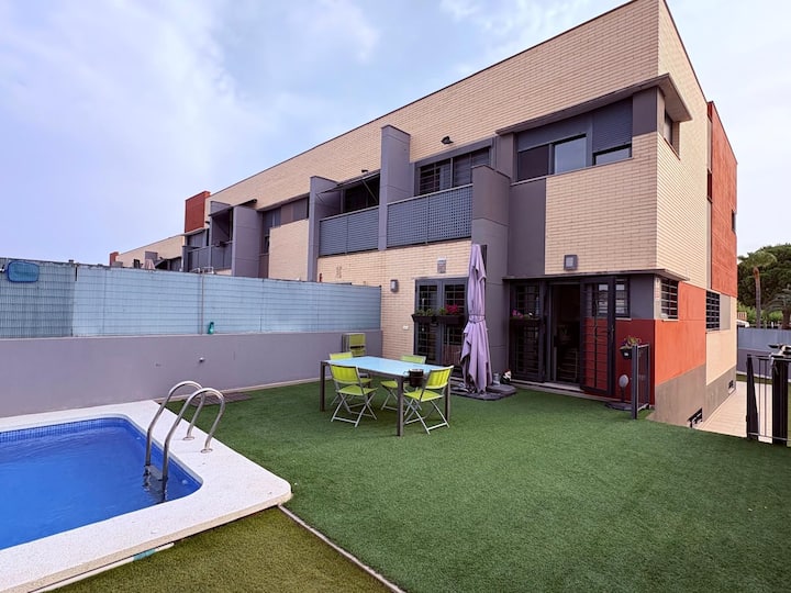 Casa Con Piscina A 300 M De La Playa · Benicàssim - Benicàssim