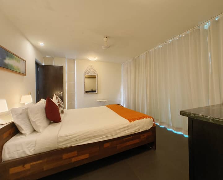 This is on 1st Floor with Seaview.