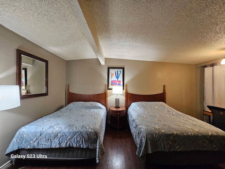 Two Queen Bedroom - Santa Ana, CA