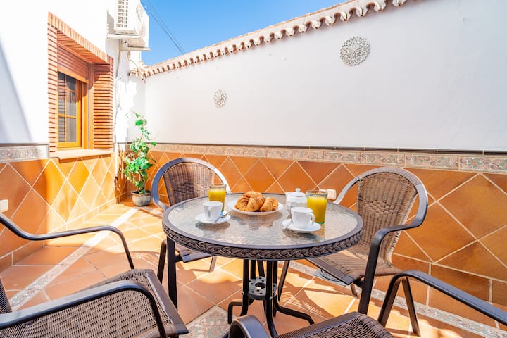Cubo's Urban Plaza Apartment - Coín