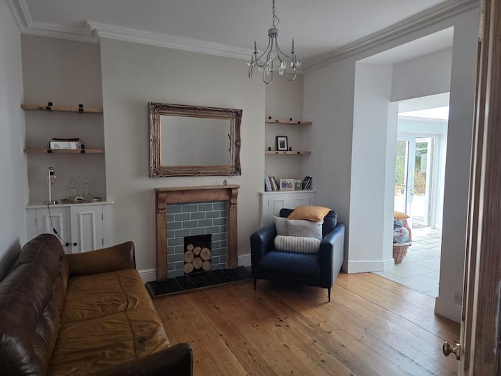 2 Double Bedroomed House To Rent - Troon