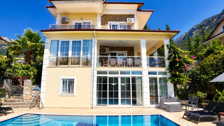 Villa Alpine, 6+2 / Babadağ Manzaralı - ÖLüdeniz - Çalış Beach