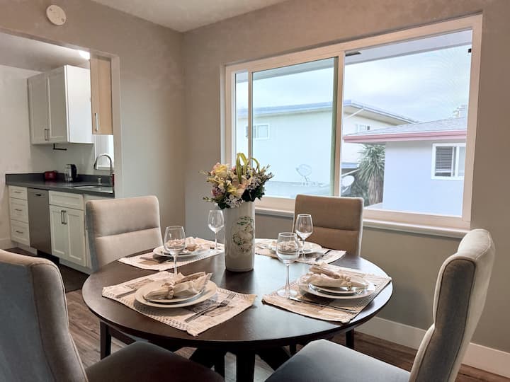 Modern San Mateo Home | Near Sfo & Downtown - Foster City, CA