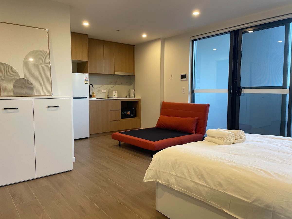 Ashfield New Spacious