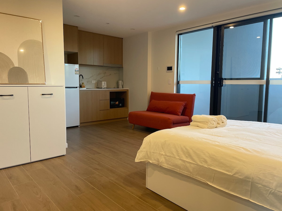 Ashfield New Spacious