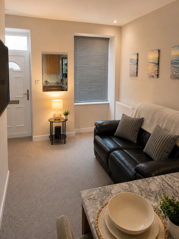 Berwick. Close To Town, Bridges And Train Station - Berwick-upon-Tweed