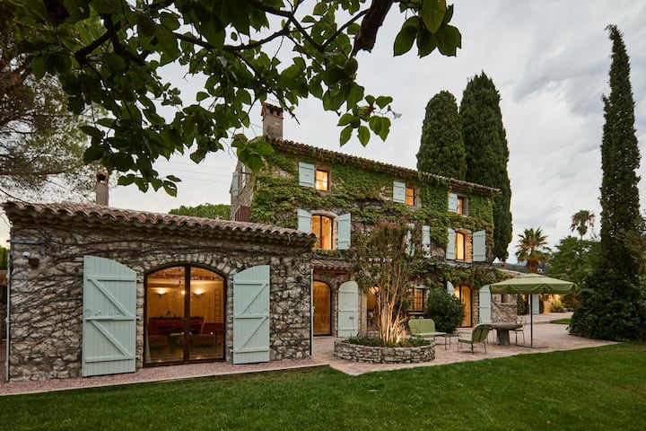 Le Clos Du Père François Et La Maison Prouvé 58 - Costa Azzurra