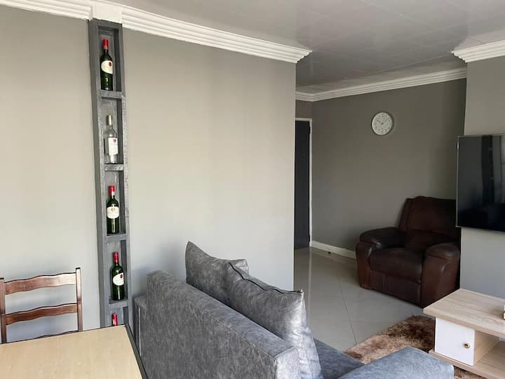 Monthly_furnished_pilots _flat_near_wonderboom - Pretoria (South Africa)
