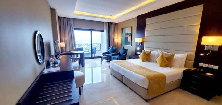 Deluxe King Or Twin Room Sea View At Fuj Corniche - Fujairah