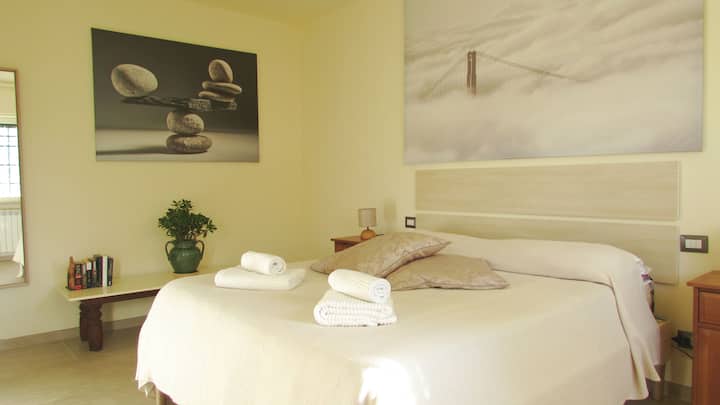 Casa Roberta A Lucca - Private Suite W/ 2 Bedrooms - Lucca