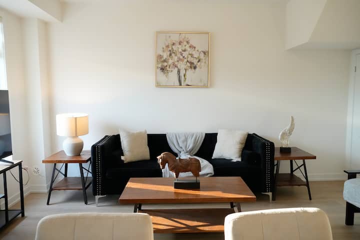 Cozy 2 Br Townhouse In Oakville - Oakville