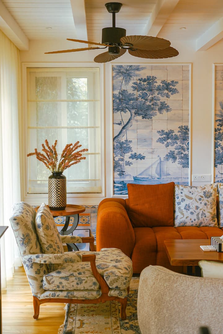 Living room image 11