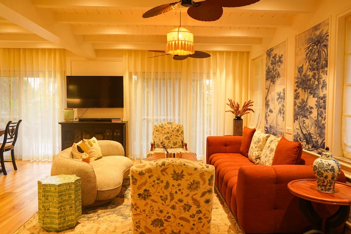 Living room image 2