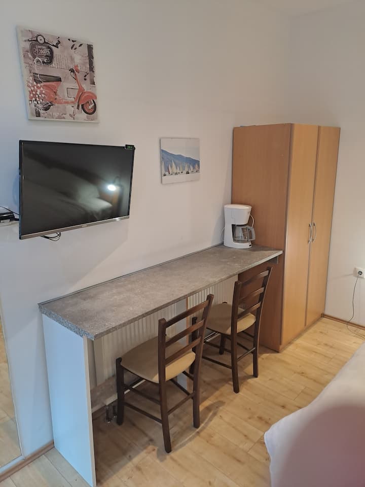 Studio Size 30sqm - Stari Grad