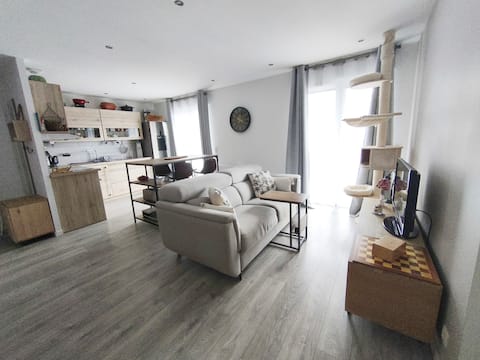 Airbnb performant: Cozy One-Bedroom Apartment - Balcony with Mont Blanc View à Passy