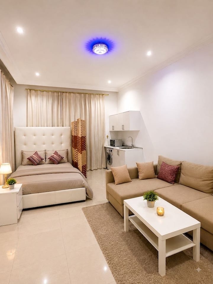 Balcony Studio Apartment In West Bay Lagoon - Doha