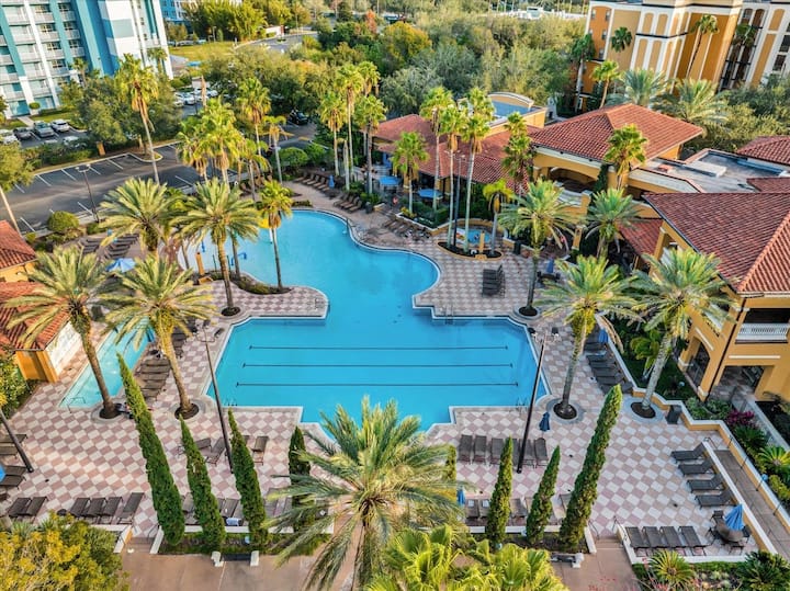 Top Rated Family Resort Near Disney & Universal