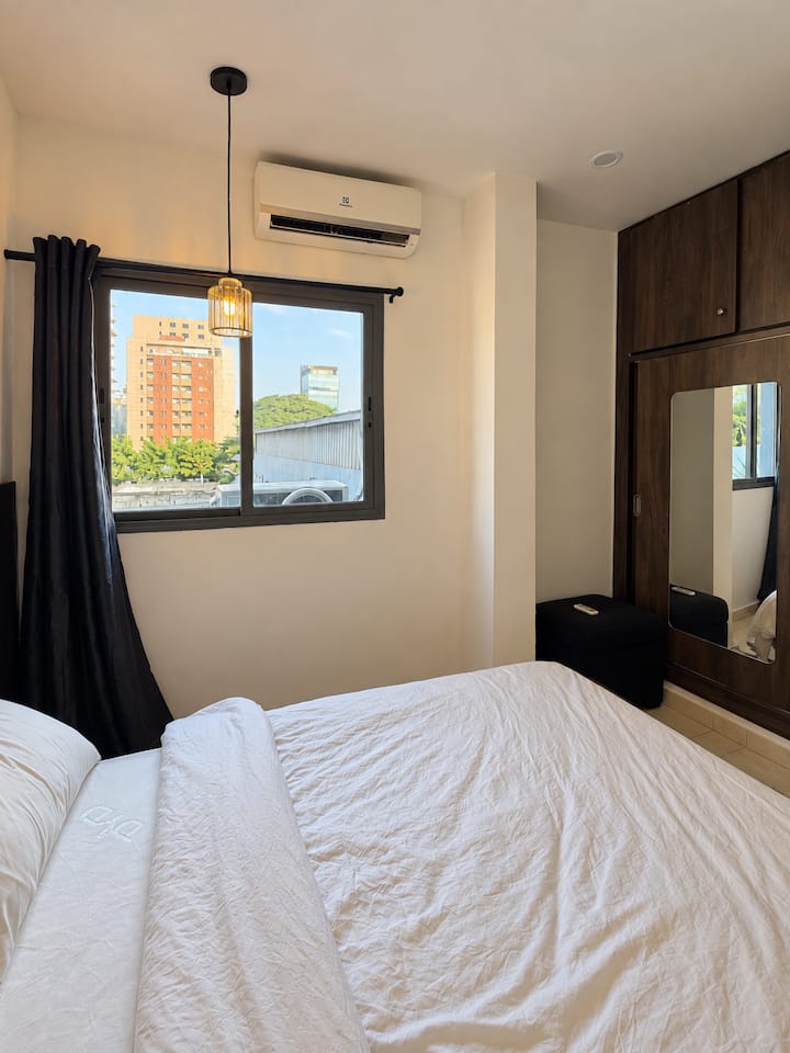 Appartement Spacieux Et Moderne En Zone 4 - Côte d'Ivoire