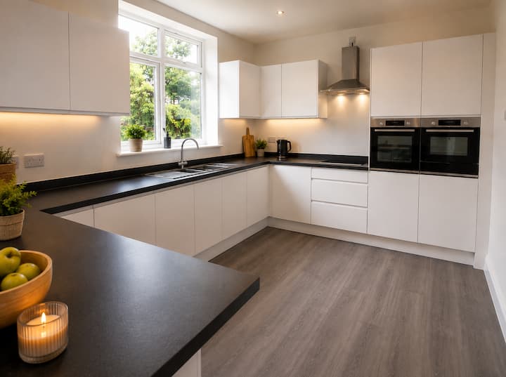 Luxury Retreat With Hot Tub - Swanage