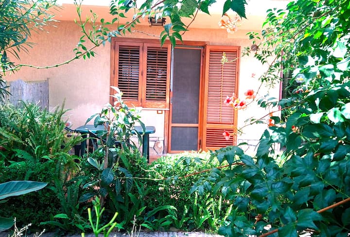 Sea View Haven: Big Garden & Views - Cefalù