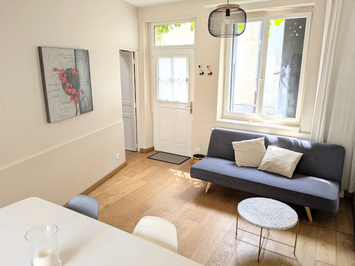 Petite Maison Au Calme Aux Portes De Lyon - Bron