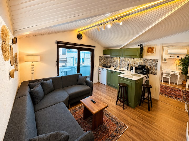 Nu.8 | Private Terrace, Designer Suite, City View - Turkiet