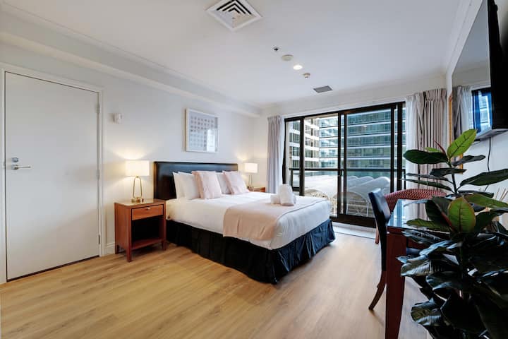 Queen Street Gem - Freshly Renovated Studio - Auckland