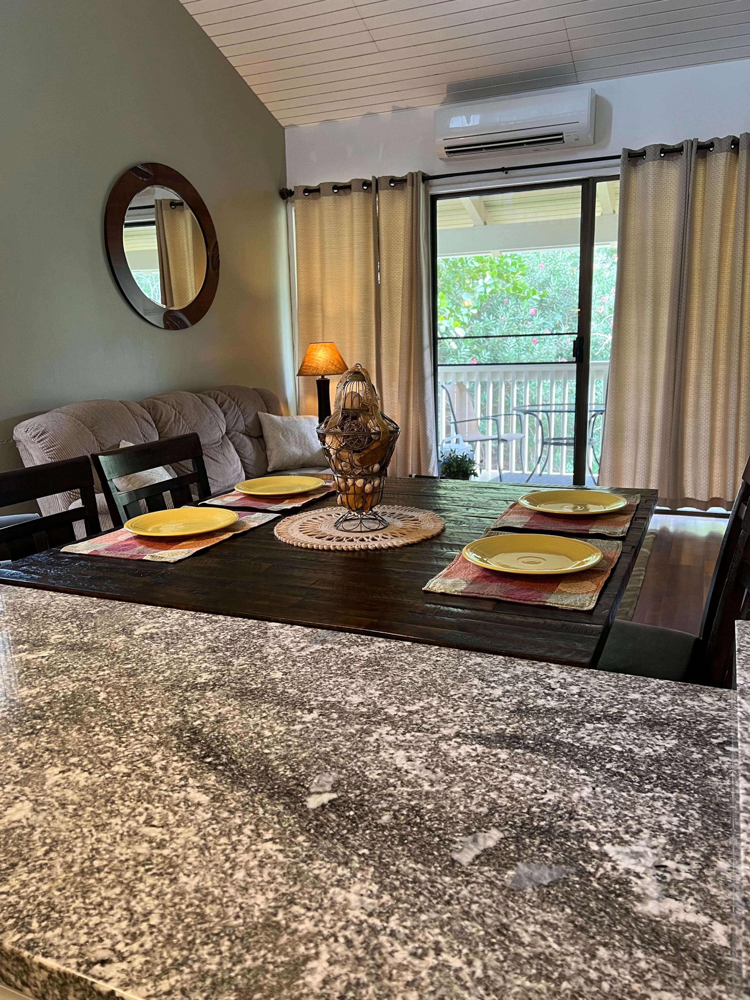 Condo in Kahuku · ★4.89 · 2 bedrooms · 4 beds · 1 private bath - Image 10