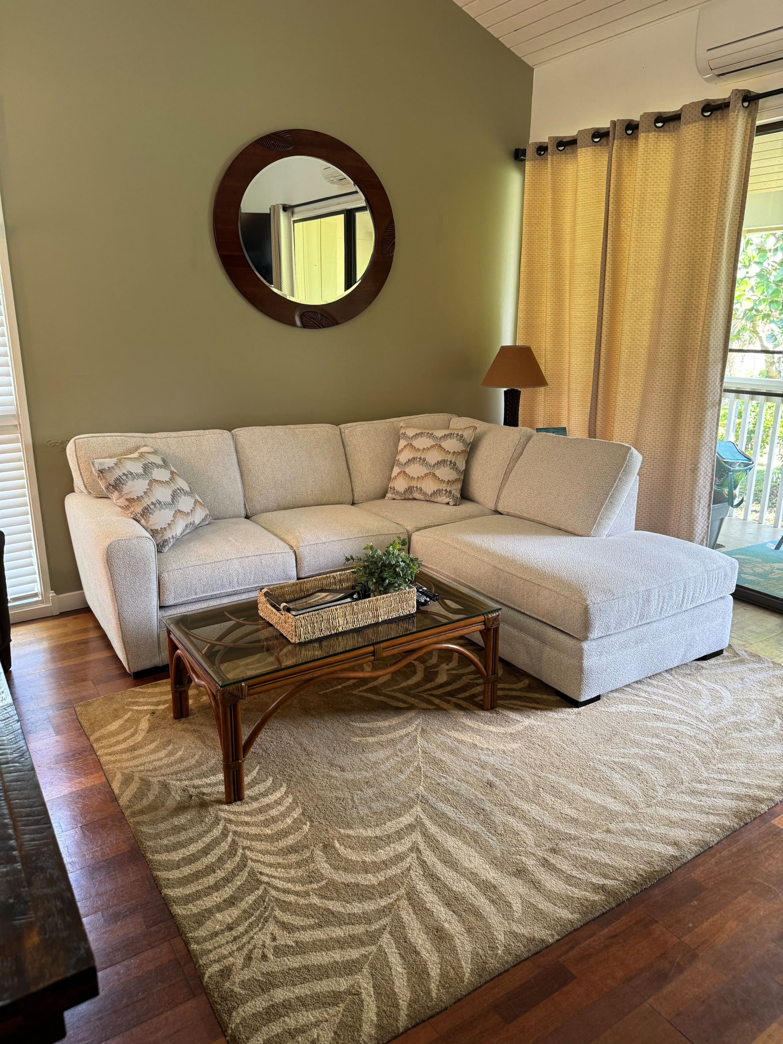 Condo in Kahuku · ★4.89 · 2 bedrooms · 4 beds · 1 private bath - Image 3