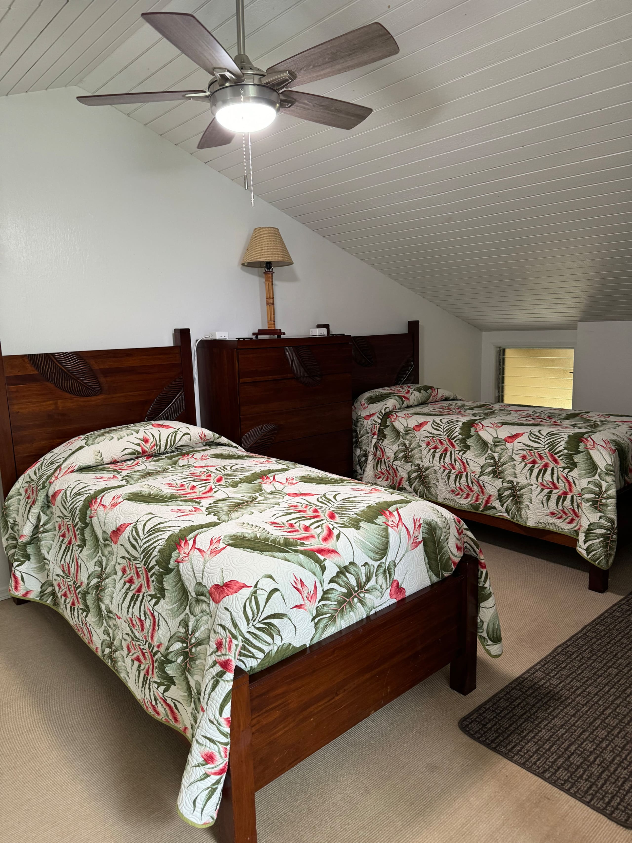 Condo in Kahuku · ★4.89 · 2 bedrooms · 4 beds · 1 private bath - Image 42